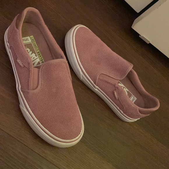 Vans - Picture 2 of 3